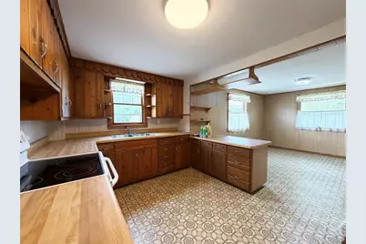 505 E 10th Street, Ladysmith, WI 54848 - Photo 5
