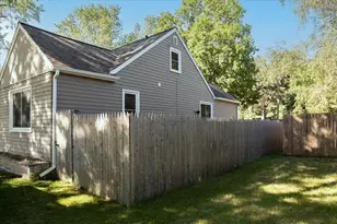 861 Hopwood Ave, Menomonie, WI 54751 - Photo 5