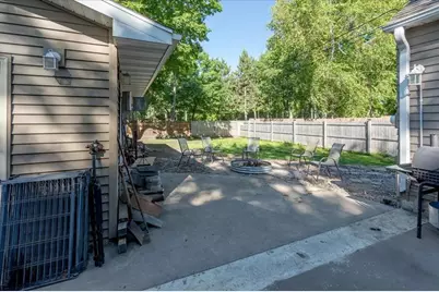861 Hopwood Avenue, Menomonie, WI 54751 - Photo 33