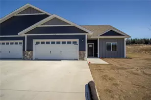 3337 Sunflower Ln, Eau Claire, WI 54703 - Photo 1