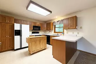 1400 Berdan St, Cumberland, WI 54829 - Photo 3