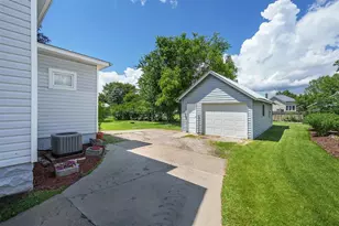 18642 Hobson St, Whitehall, WI 54773 - Photo 35