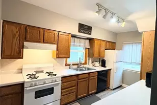 11 E Coleman St, Rice Lake, WI 54868 - Photo 13