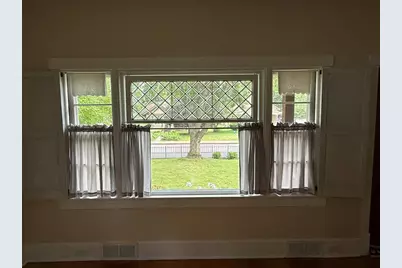 1524 Highland Avenue, Eau Claire, WI 54701 - Photo 5