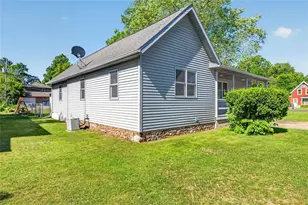 219 Spruce St, Spooner, WI 54801 - Photo 47