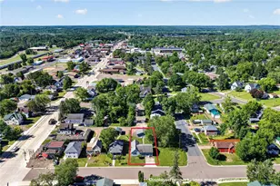 219 Spruce St, Spooner, WI 54801 - Photo 5