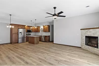 1321 Carpenter Avenue, Eau Claire, WI 54703 - Photo 9