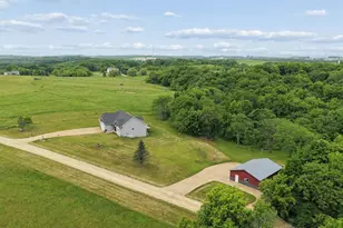 140 Hill Crest Ct, Glenwood City, WI 54013 - Photo 31