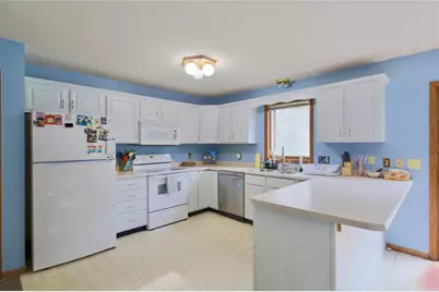 2725 Diane Lane, Eau Claire, WI 54703 - Photo 13