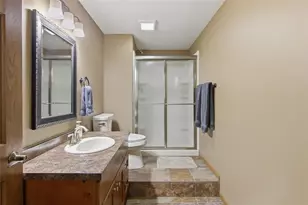 W245 Woodridge Dr, Eau Claire, WI 54701 - Photo 33