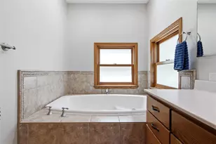 W245 Woodridge Dr, Eau Claire, WI 54701 - Photo 25