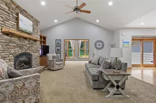 W245 Woodridge Dr, Eau Claire, WI 54701 - Photo 3