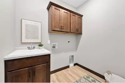 1185 Craven Court, Eau Claire, WI 54703 - Photo 5