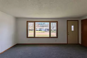2212 Bartlett Ave, Altoona, WI 54720 - Photo 9