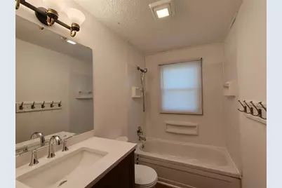 2212 Bartlett Avenue, Altoona, WI 54720 - Photo 7