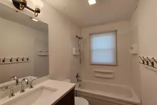 2212 Bartlett Ave, Altoona, WI 54720 - Photo 7