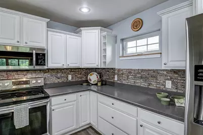 5116 Renee Court #9, Eau Claire, WI 54703 - Photo 11