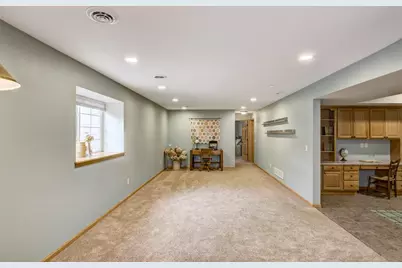 5116 Renee Court #9, Eau Claire, WI 54703 - Photo 27