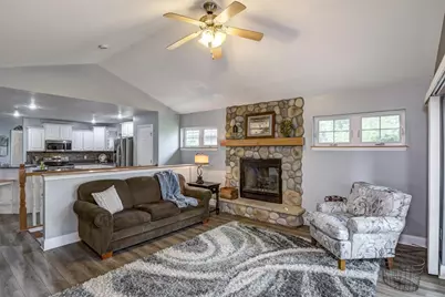 5116 Renee Court #9, Eau Claire, WI 54703 - Photo 3
