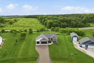 8777 S Cottonwood Circle, Eau Claire, WI 54701 - Photo 37