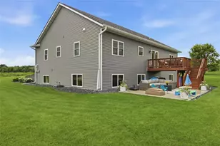 8777 S Cottonwood Circle, Eau Claire, WI 54701 - Photo 31