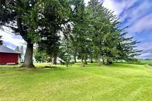 N3236 Nelson Rd, Stockholm, WI 54769 - Photo 11