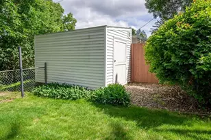1811 Grandview Dr, Eau Claire, WI 54703 - Photo 19