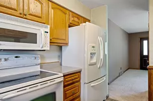 1811 Grandview Dr, Eau Claire, WI 54703 - Photo 25