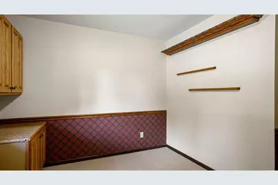1811 Grandview Drive, Eau Claire, WI 54703 - Photo 29