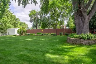 1811 Grandview Dr, Eau Claire, WI 54703 - Photo 21