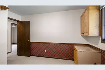 1811 Grandview Drive, Eau Claire, WI 54703 - Photo 31