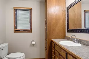 1811 Grandview Dr, Eau Claire, WI 54703 - Photo 27