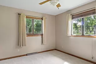1811 Grandview Dr, Eau Claire, WI 54703 - Photo 35