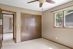 1811 Grandview Dr, Eau Claire, WI 54703 - Photo 33