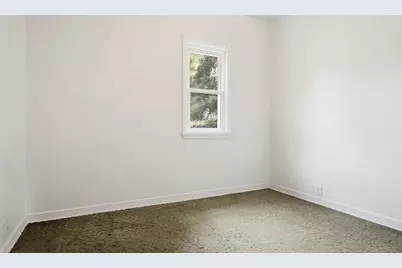 222 E Grand Avenue, Chippewa Falls, WI 54729 - Photo 11