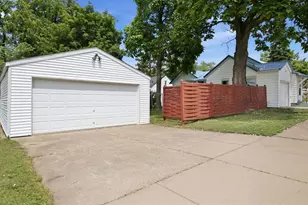 222 E Grand Ave, Chippewa Falls, WI 54729 - Photo 33