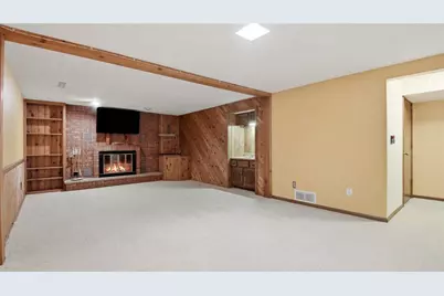 212 Country Club Lane, Altoona, WI 54720 - Photo 25
