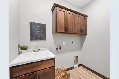 1173 Craven Court, Eau Claire, WI 54703 - Photo 7