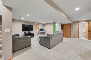 2129 E Lexington Blvd, Eau Claire, WI 54701 - Photo 19