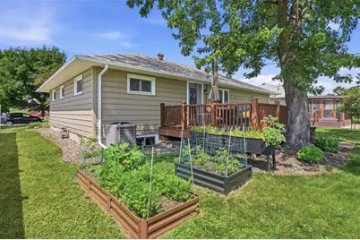 2129 E Lexington Boulevard, Eau Claire, WI 54701 - Photo 31