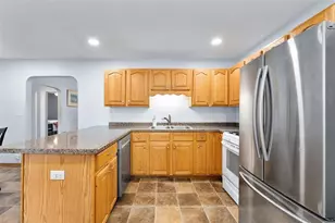 2129 E Lexington Blvd, Eau Claire, WI 54701 - Photo 9