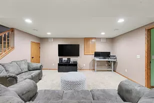 2129 E Lexington Blvd, Eau Claire, WI 54701 - Photo 25