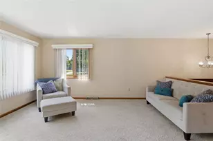 2003 4th Ave, Menomonie, WI 54751 - Photo 3