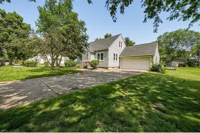637 Harding Street, Chippewa Falls, WI 54729 - Photo 5