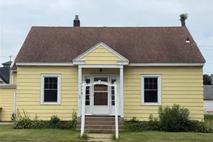 24 S Grove St, Chippewa Falls, WI 54729 - Photo 1