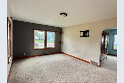 24 S Grove Street, Chippewa Falls, WI 54729 - Photo 3