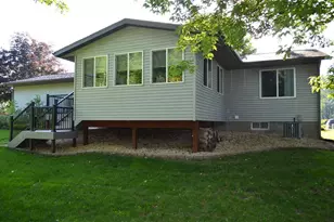 1504 Winchester Way, Altoona, WI 54720 - Photo 5