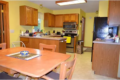 1504 Winchester Way, Altoona, WI 54720 - Photo 11