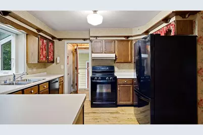 422 W Central, Chippewa Falls, WI 54729 - Photo 17