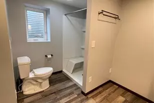 1420 Kernan Ct, Eau Claire, WI 54703 - Photo 9